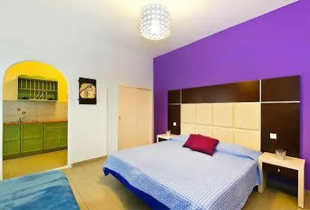 Summer Time Apartament Fira (Santorini)