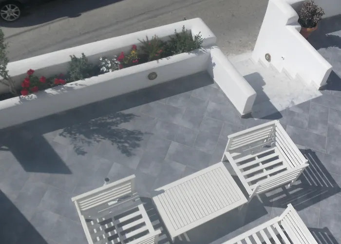 Summer Time * Fira (Santorini)